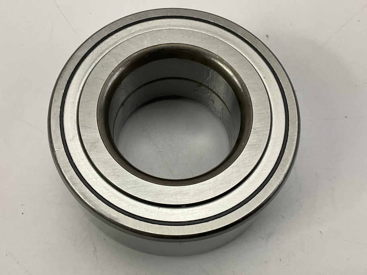 NEW UNBOXED NSK 42BWD13 Front Wheel Bearing