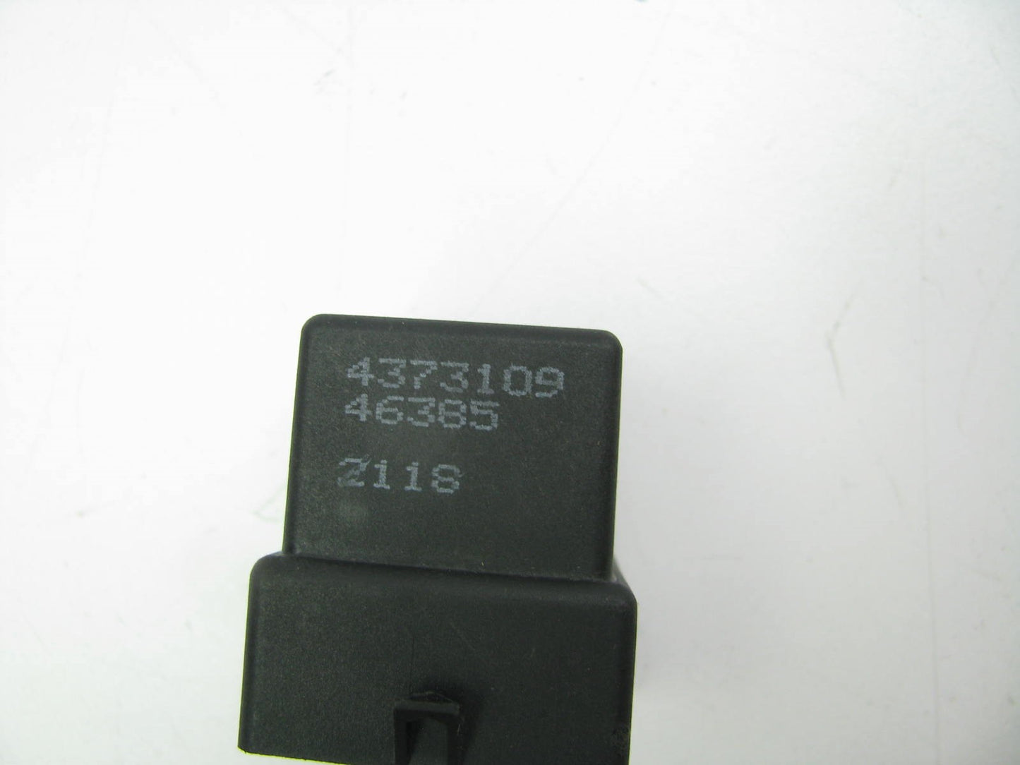 NEW - OUT OF BOX 4373109 Engine Cooling Fan Motor Relay 5 Terminal