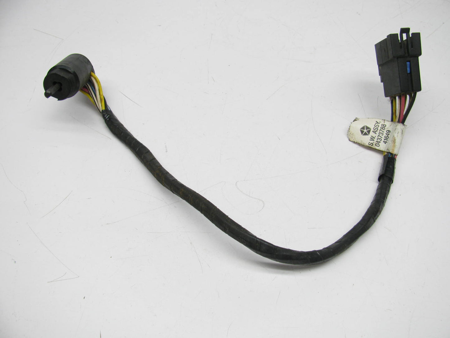 NEW - OUT OF BOX 4373788 Remote Mirror Switch For 1990  Town & Country
