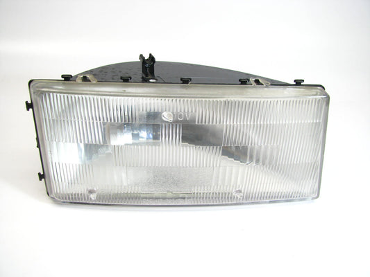 USED OEM 4388584 Front Right Head Lamp Headlight For 89-95 Spirit, 90-94 LeBaron