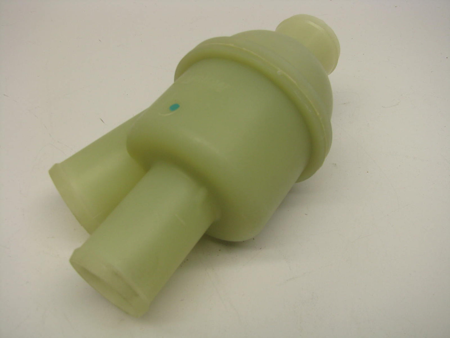NEW - Out Of Box MOTORAD 439-180 Engine Coolant Thermostat & Housing