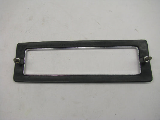 NEW - OUT OF BOX OEM 4399056 Front Right Corner Lamp Bezel For Mopar