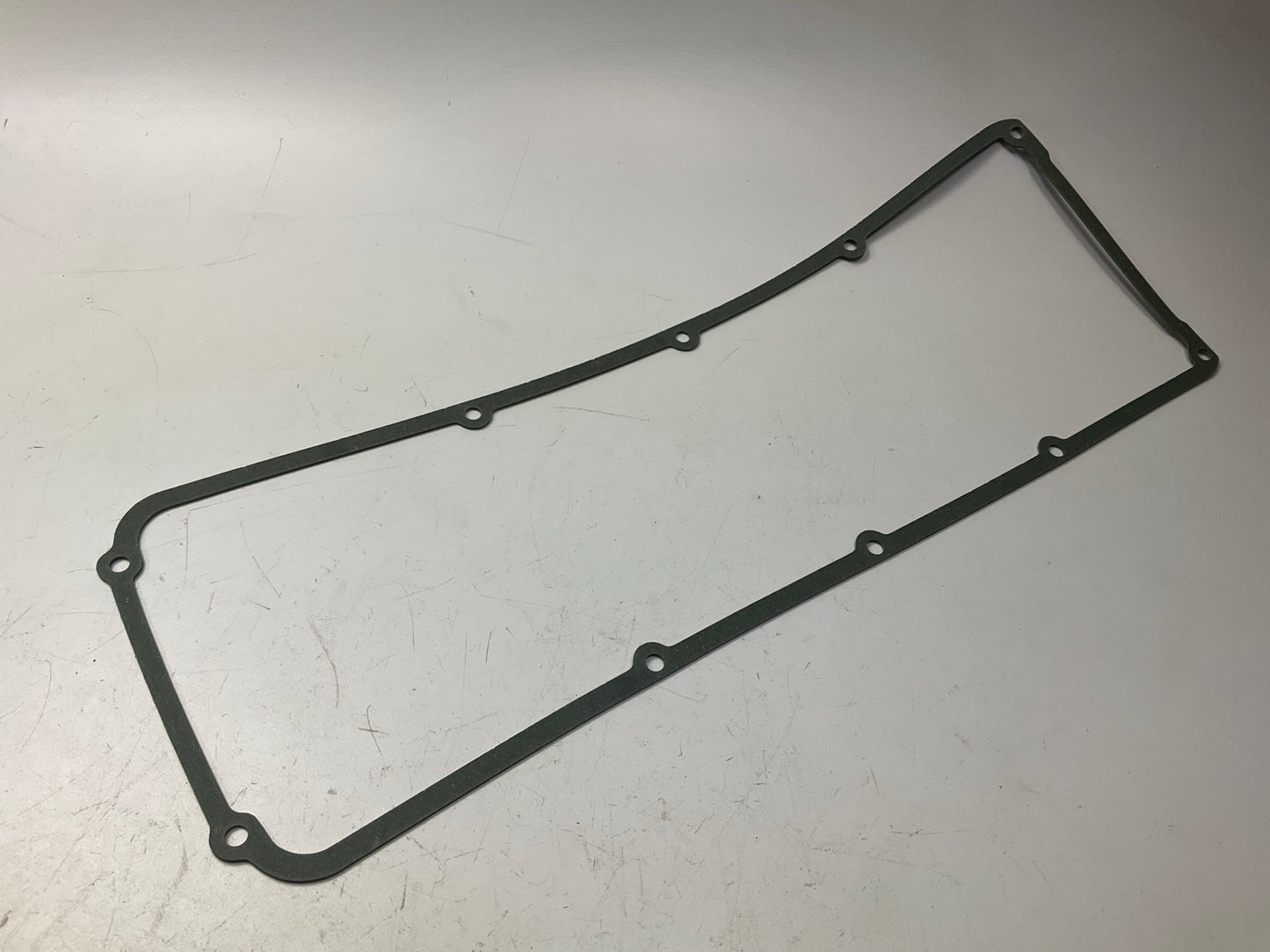 NEW UNBOXED Elring 446.820 Engine Valve Cover