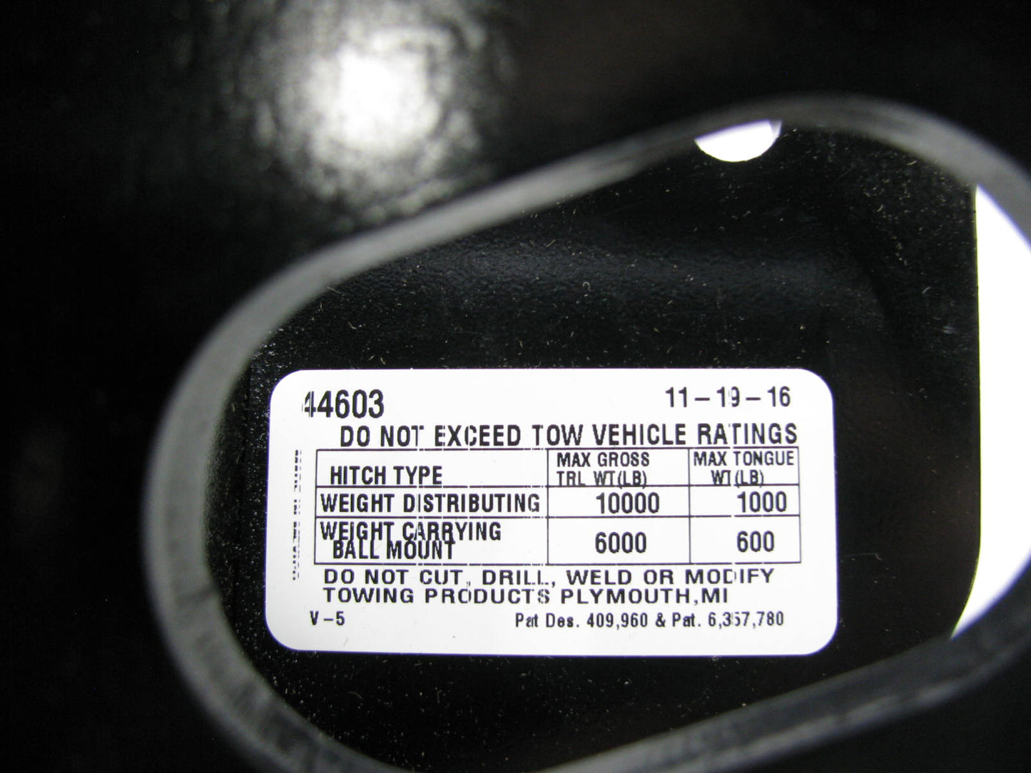 NEW UNBOXED Reese 44603 Class 4 Trailer Hitch, 2 Inch Square Receiver, Black