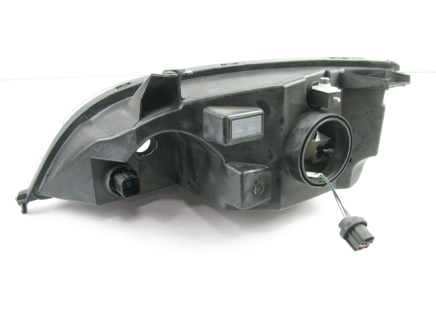 NEW - OUT OF BOX OEM 2005-2007 Ford Focus RIGHT Headlight Headlamp Lamp