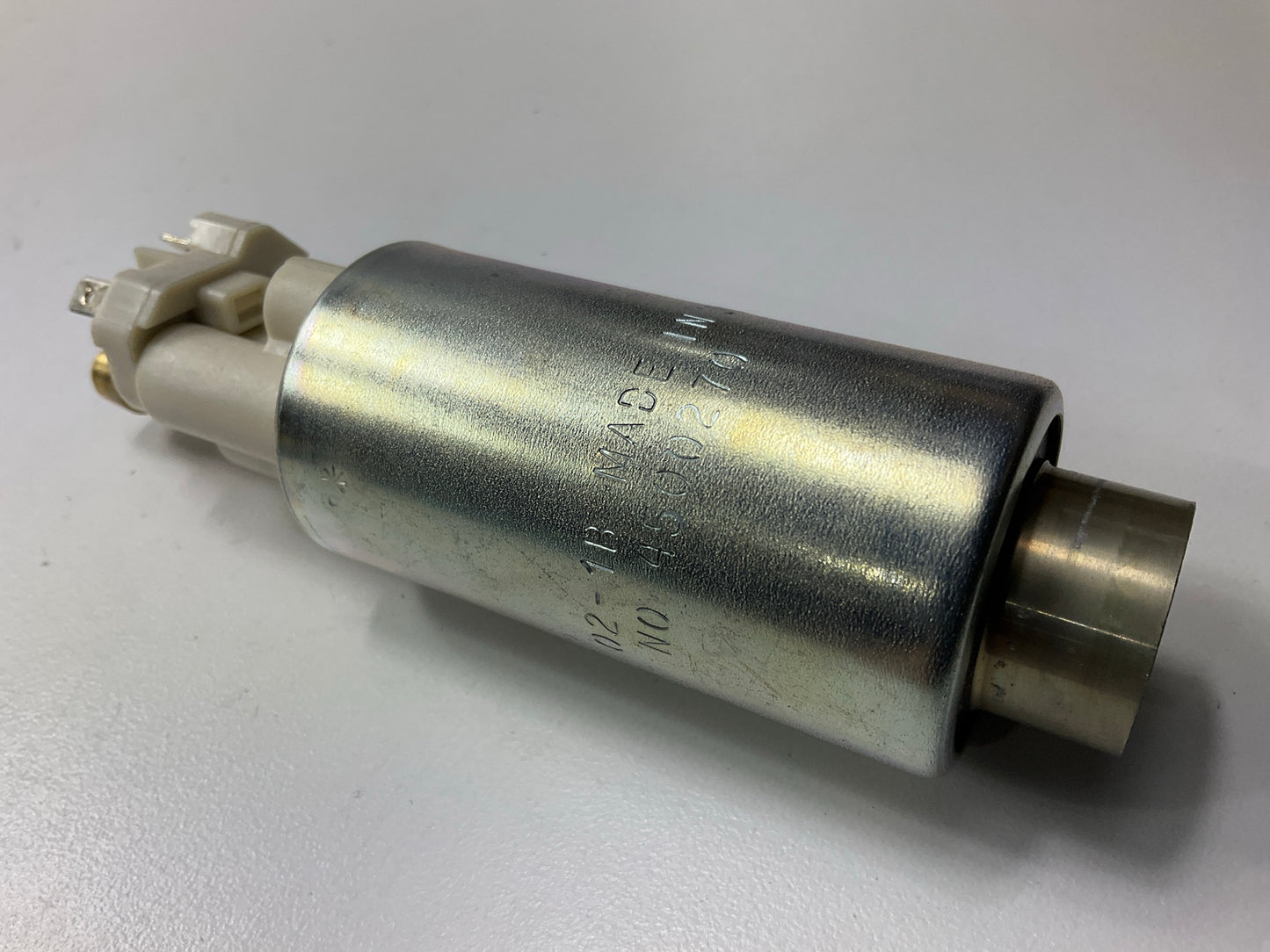 NEW - OUT OF BOX - GENUINE Walbro 4500270 Electric Fuel Pump 46 PSI 18GPH