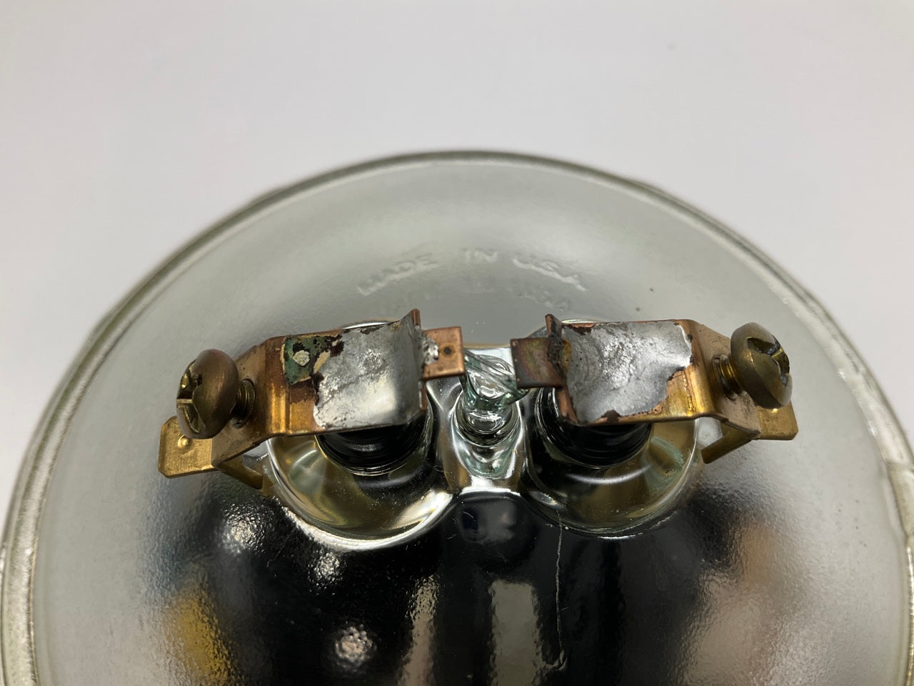 Wagner 4537-3 100-watt Sealed-beam PAR46 Aircraft Landing & Spot Light Bulb 4537