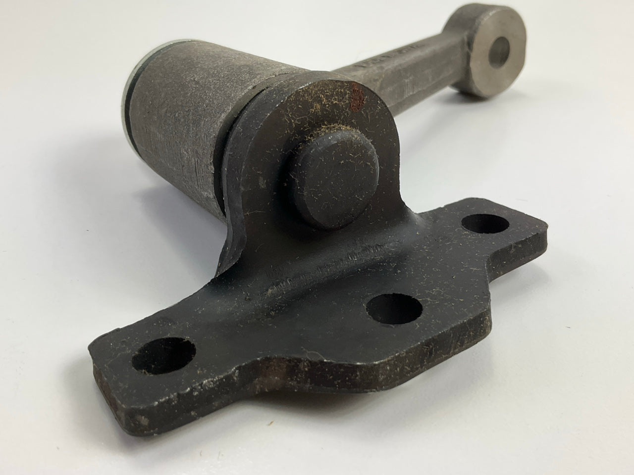 MADE IN JAPAN 45490-35090 Steering Idler Arm 79-83 Toyota Pickup 2WD (RWD ONLY)