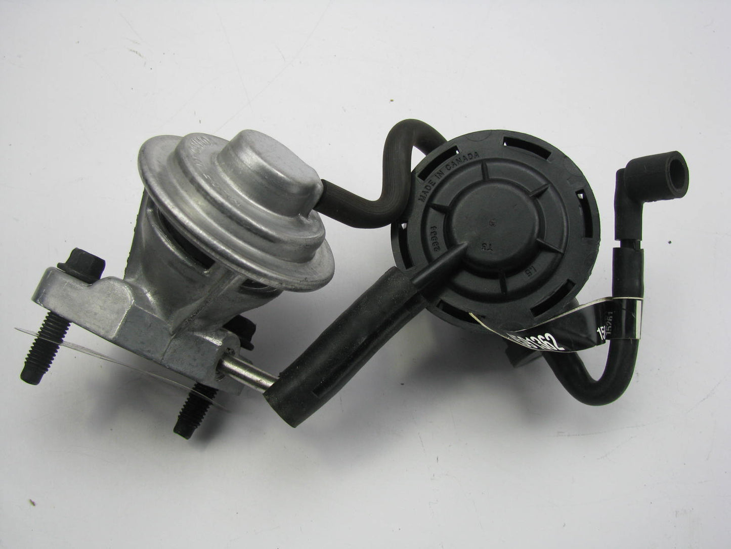 NEW - OUT OF BOX 4591362 EGR Valve 1996-1997 Stratus & Breeze 2.0L-L4