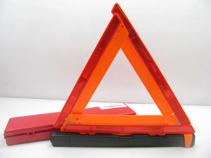 CORTINA 45TX49 Triangle Safety Kit - ONE WARNING TRIANGLE, 12'' Height