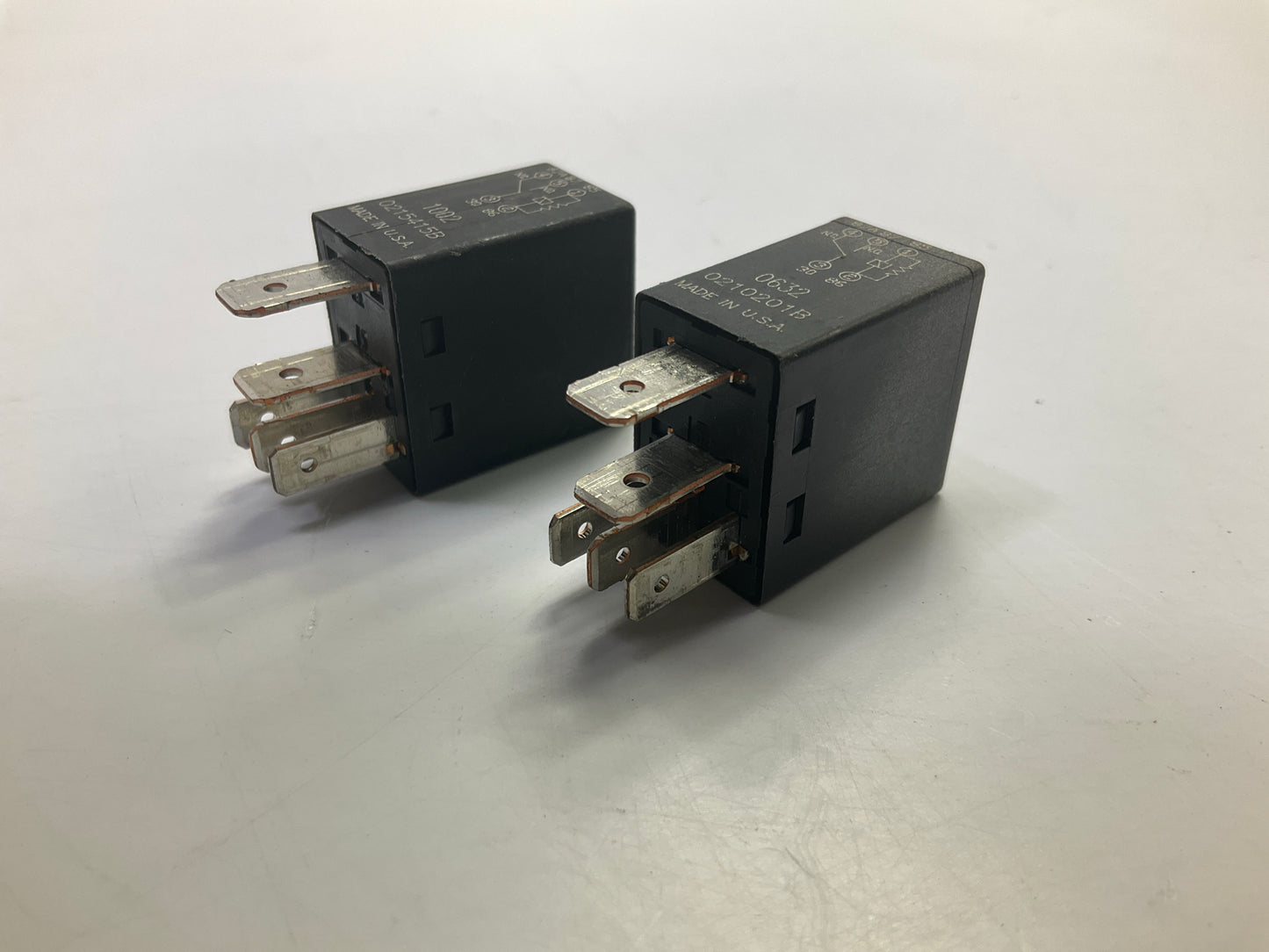 (2) NEW UNBOXED 5-pin TYCO 4671168E Multi-Purpose SPDT Relay 72472M For Chrysler