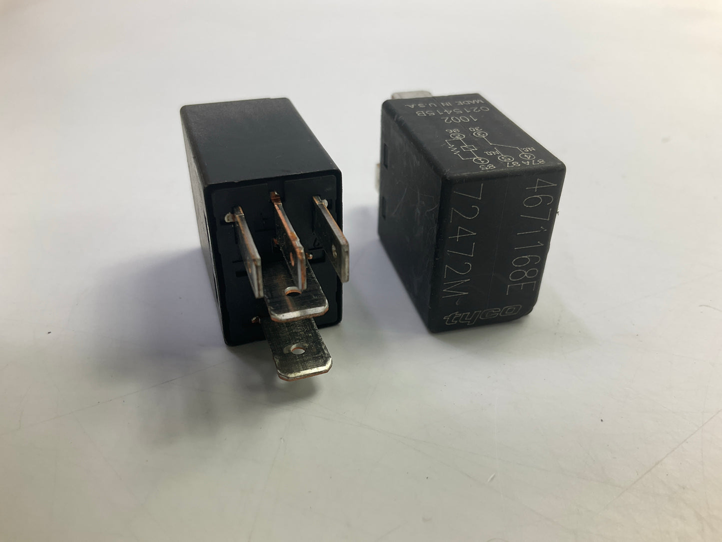 (2) NEW UNBOXED 5-pin TYCO 4671168E Multi-Purpose SPDT Relay 72472M For Chrysler