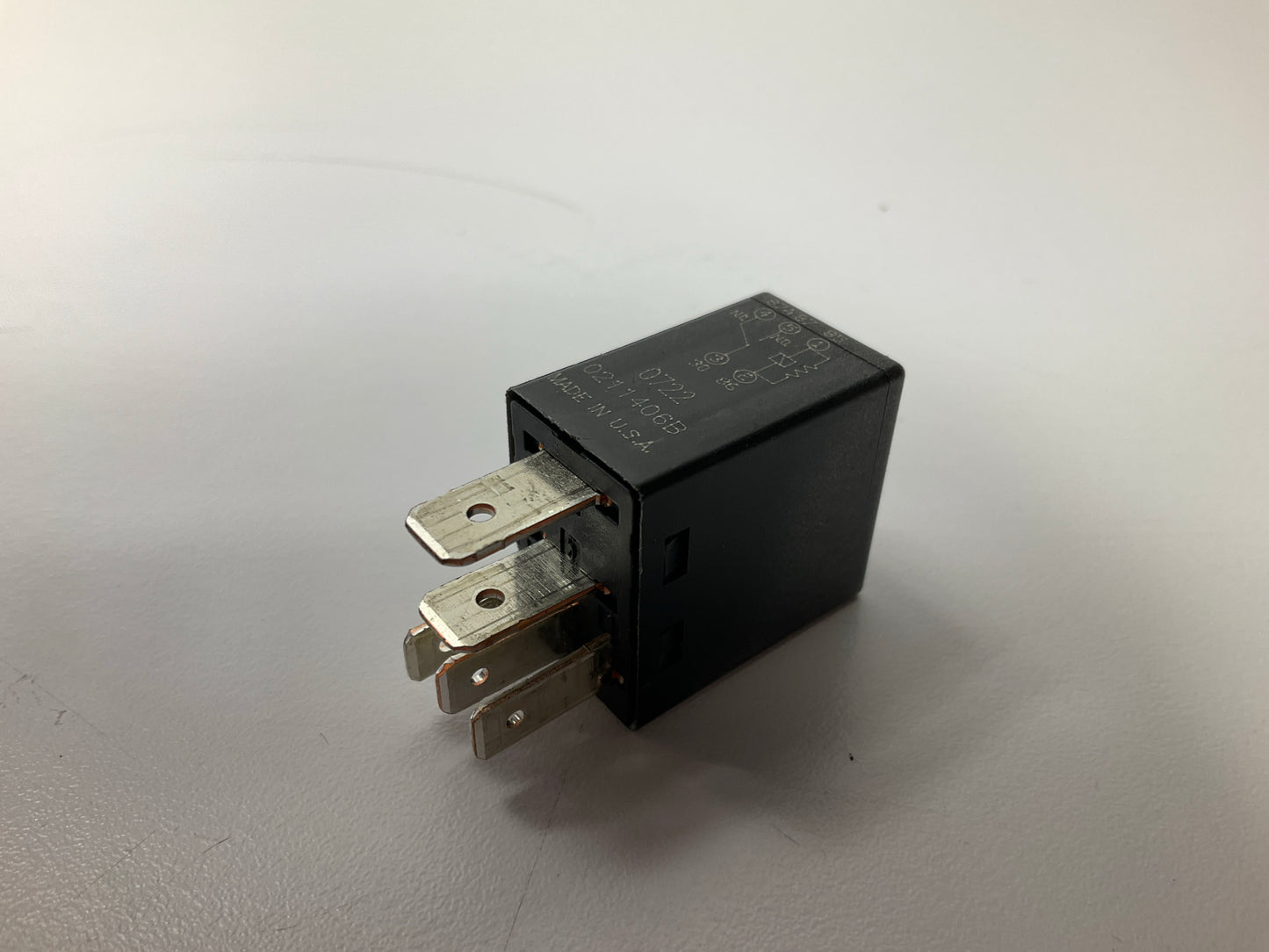 NEW UNBOXED 5-pin TYCO 4671168E Multi-Purpose SPDT Relay 72472M For Chrysler