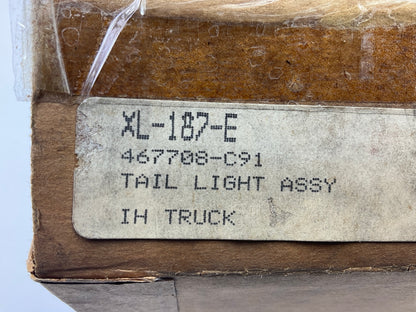 New Unboxed 467708-C91 Box Truck / Trailer Tail Light Lamp, 3 Stud, Replace 4016