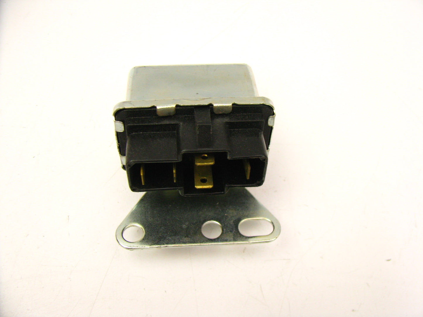 NEW - OUT OF BOX 4704 HVAC Blower Motor Cutout Relay