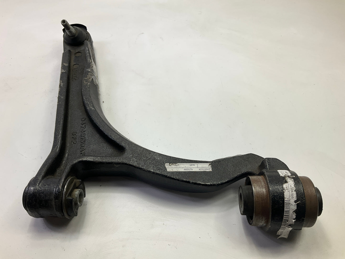 NEW UNBOXED OEM 4743150AF Front Right Lower Control Arm For 04-08 Pacifica