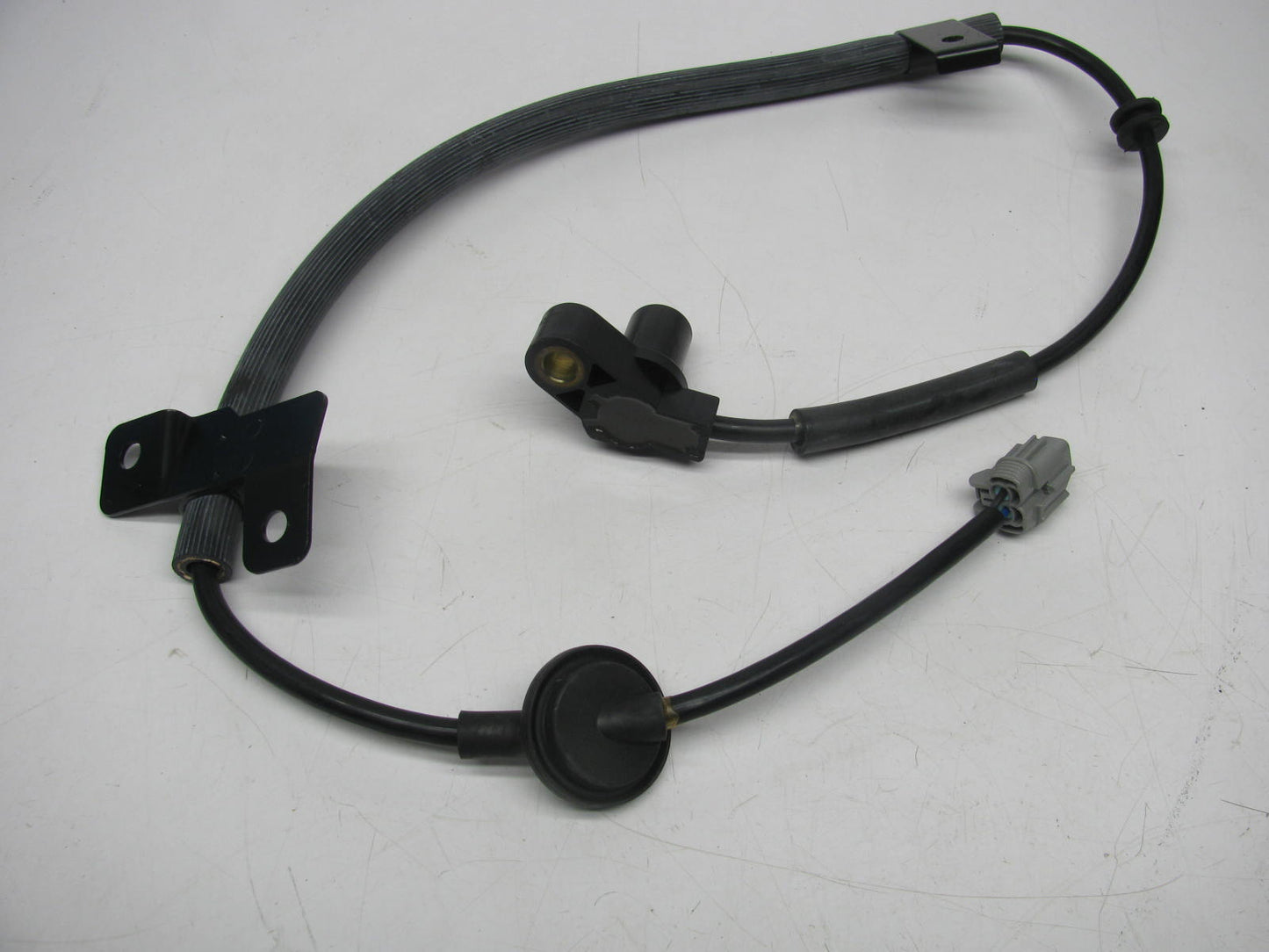 NEW - OUT OF BOX 47910-31U00 Front Right ABS Wheel Speed Sensor For 95-97 Maxima