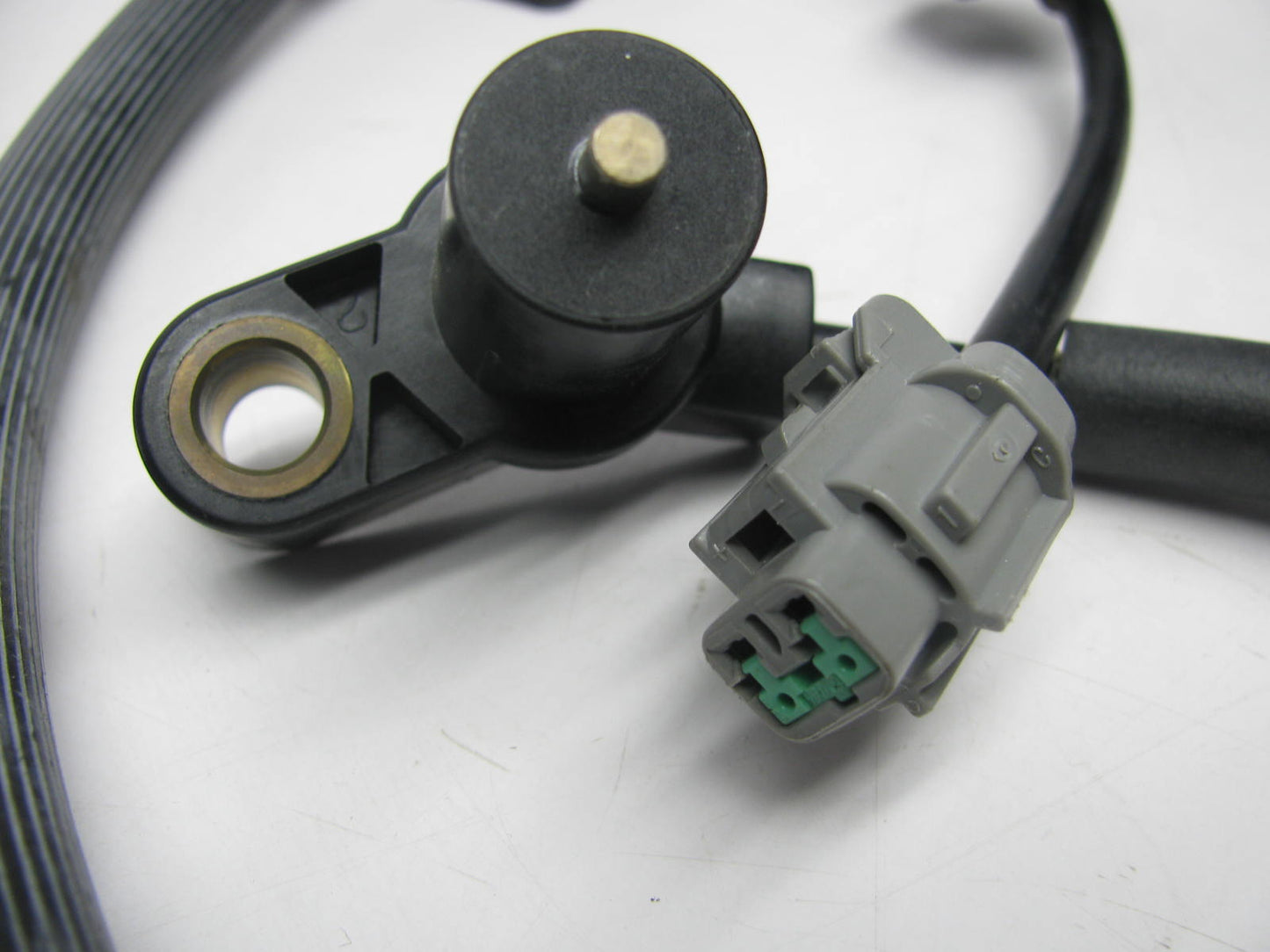 NEW - OUT OF BOX 47910-31U00 Front Right ABS Wheel Speed Sensor For 95-97 Maxima