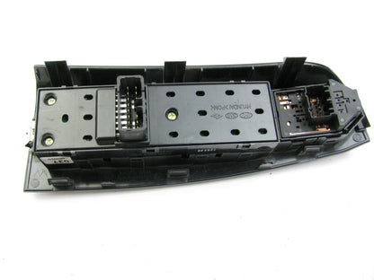 NEW, UNBOXED OEM Front Left Driver's Main Power Window Switch For 05-10 Sportage