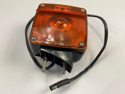 Unboxed Signal Stat 4853 Front Turn Signal Light Lamp Red / Amber D3TZ-13678-B