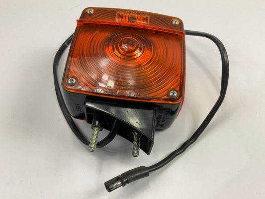 Unboxed Signal Stat 4853 Front Turn Signal Light Lamp Red / Amber D3TZ-13678-B