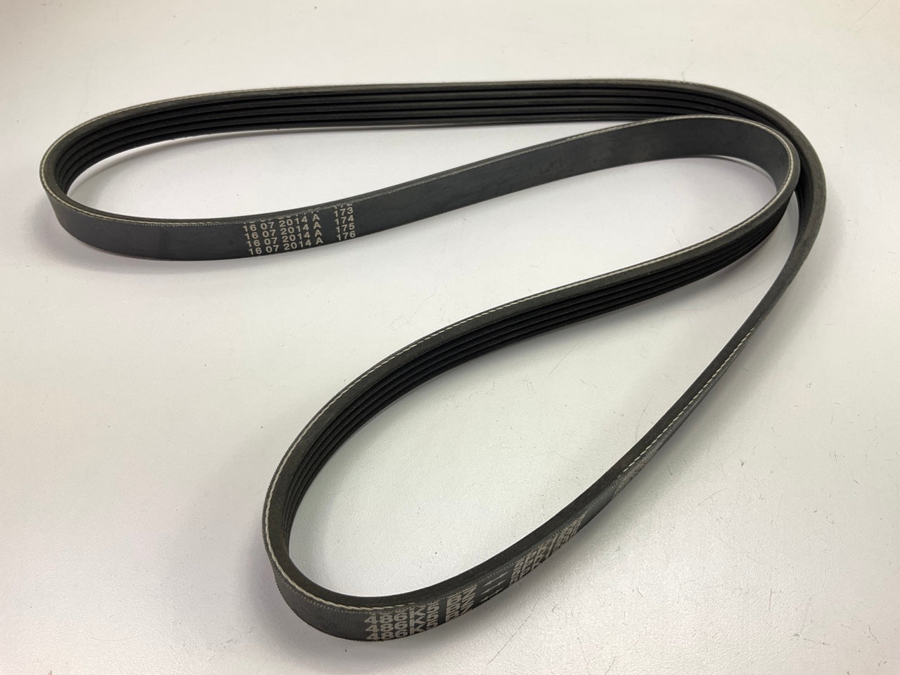 NEW - OUT OF BOX 486K5 Serpentine Belt