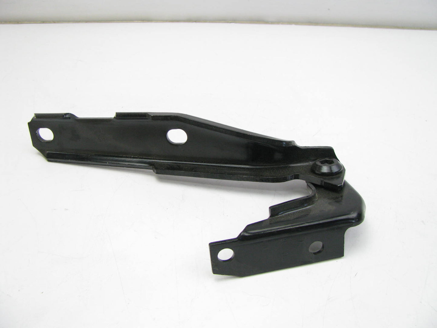NEW - Out Of Box 4B0823302D Front Right Hood Hinge 1998-05 Audi A6 & A6 Quattro