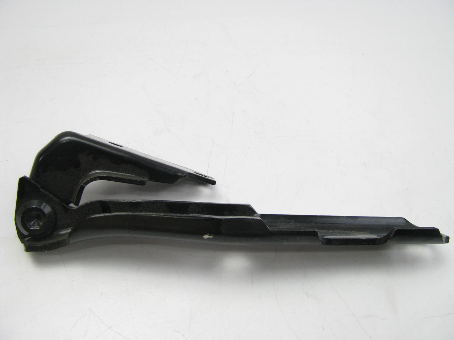 NEW - Out Of Box 4B0823302D Front Right Hood Hinge 1998-05 Audi A6 & A6 Quattro
