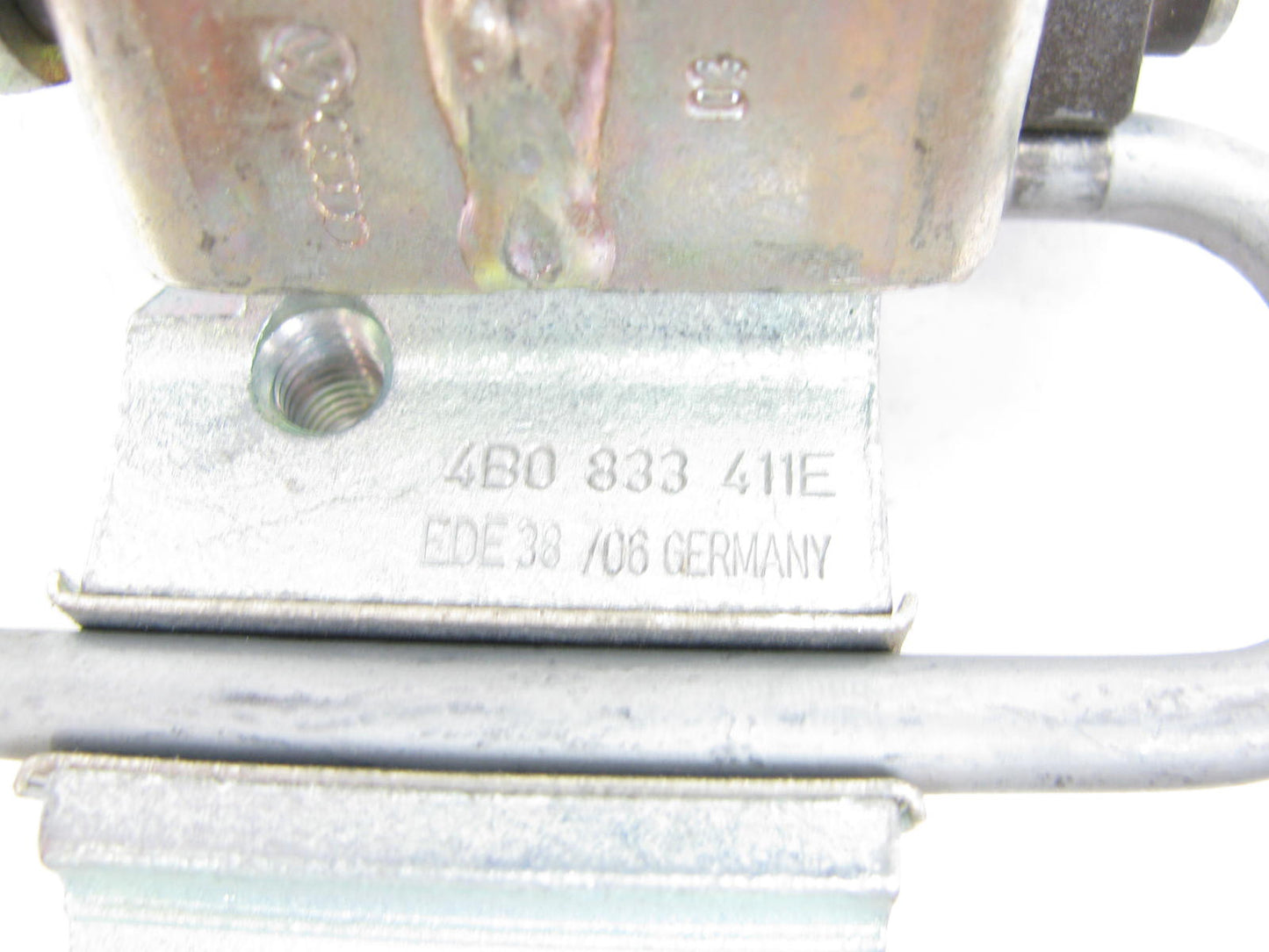 NEW - OUT OF BOX - OEM VW AUDI 4B0833411E Rear Left Door Lower Hinge