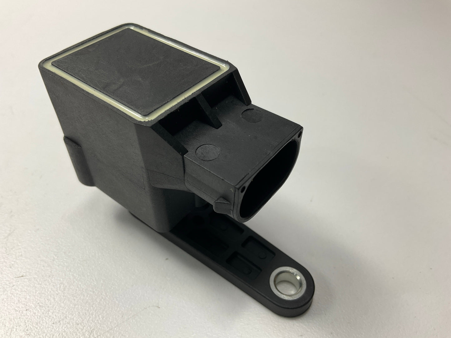 NEW - UNBOXED 4B0907503 Front Suspension Ride Height Sensor