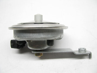 NEW - OUT OF BOX OEM VW AUDI 4B5951113 Anti Theft Horn Alarm Siren Klaxon 335HZ