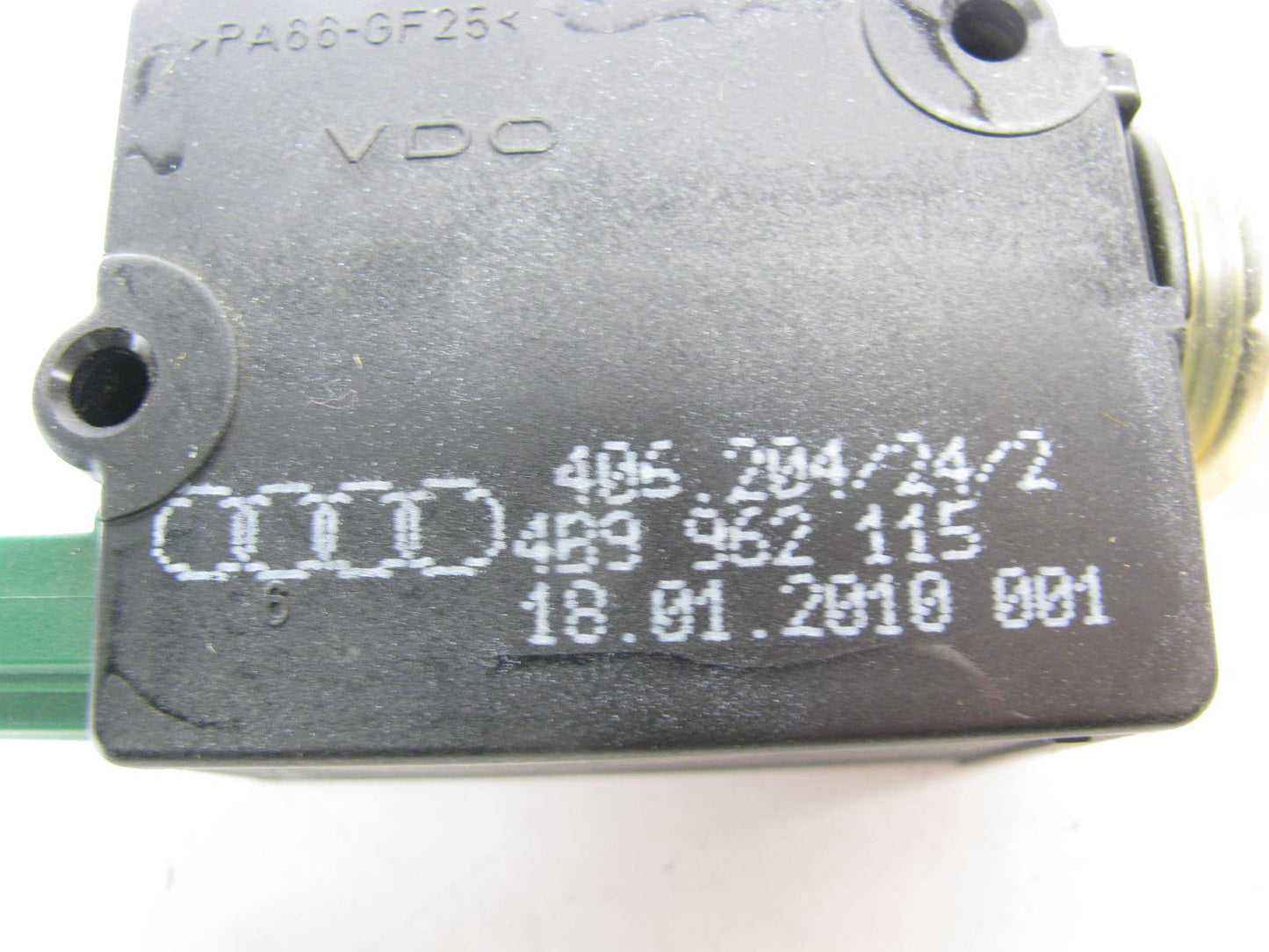 NEW - OUT OF BOX - OEM VW AUDI 4B9962115 Liftgate Lock Actuator