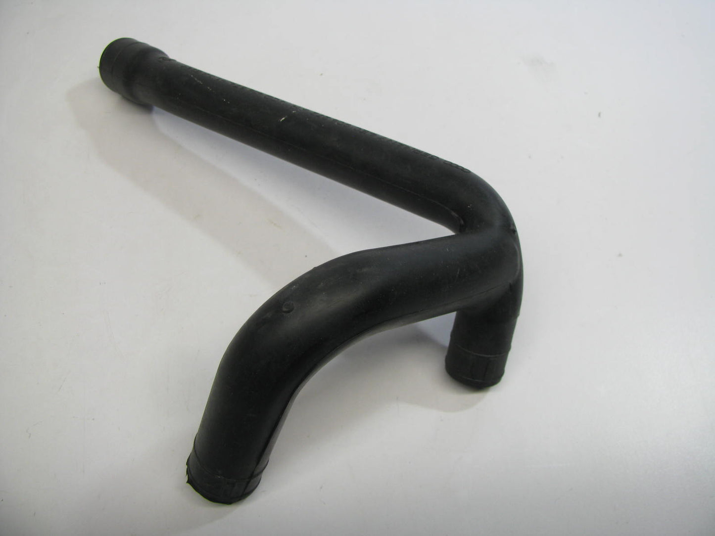 NEW - OUT OF BOX 4E0906272AH Emission System Vapor Hose Tube For 2004-2010 Audi