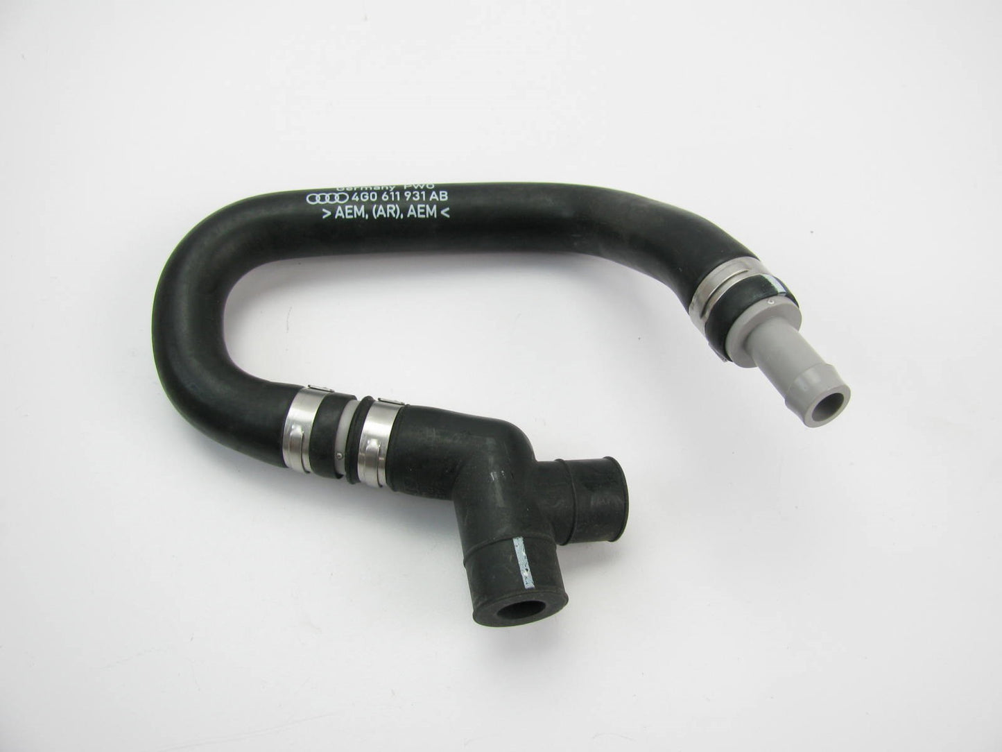 NEW - OUT OF BOX Power Steering Suction Hose For 2011 VW Touareg 3.0L TDI DIESEL