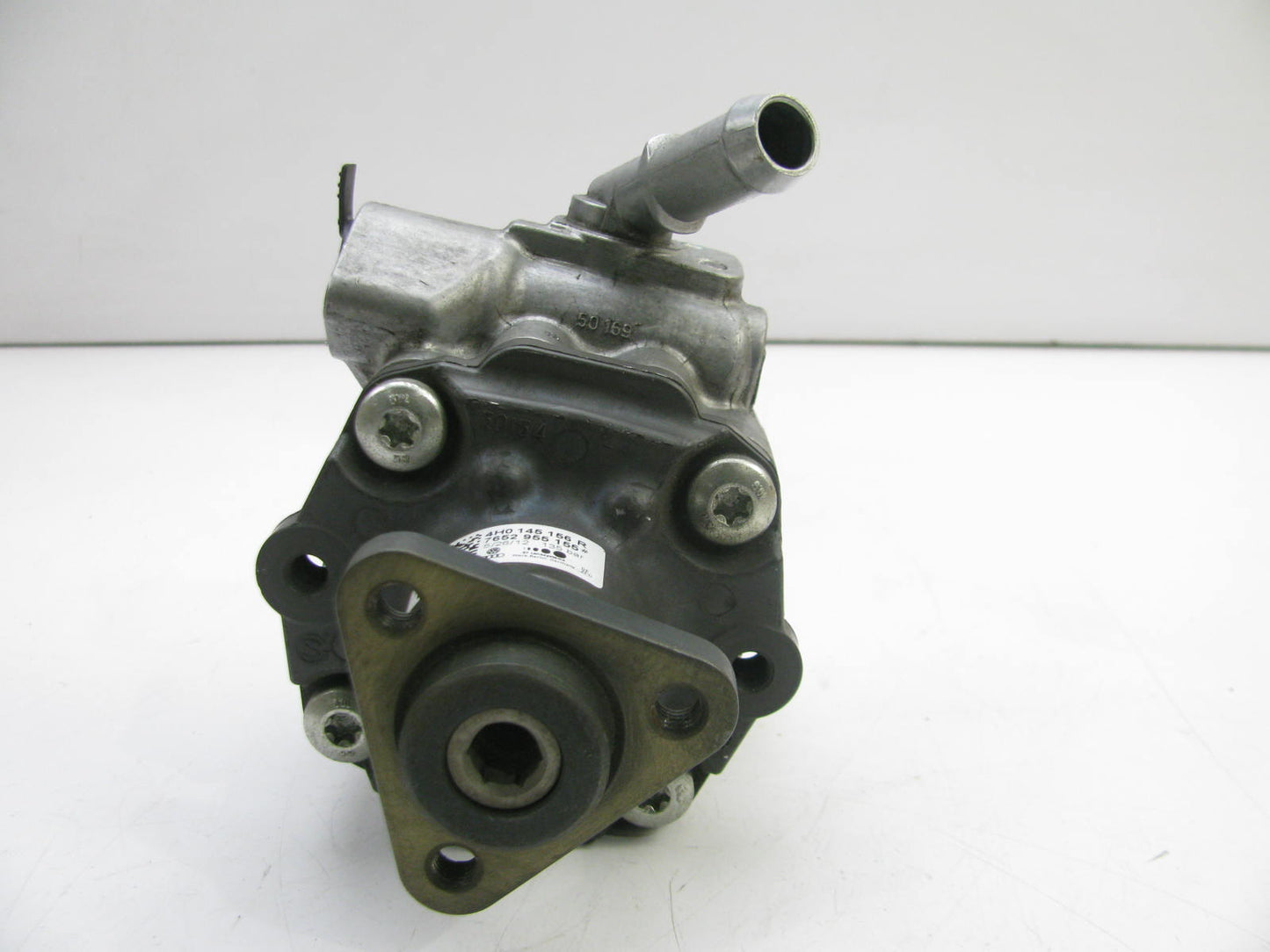 NEW UNBOXED OEM Audi 4H0145156R Power Steering Pump 12-14 A8 Quattro 6.3L W12