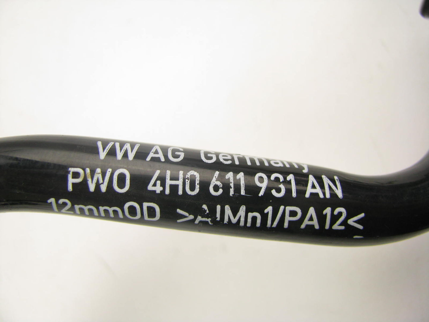 NEW - OUT OF BOX OEM Audi A8 S8 4H0611931AN Brake Booster Vacuum Pipe Tube Line