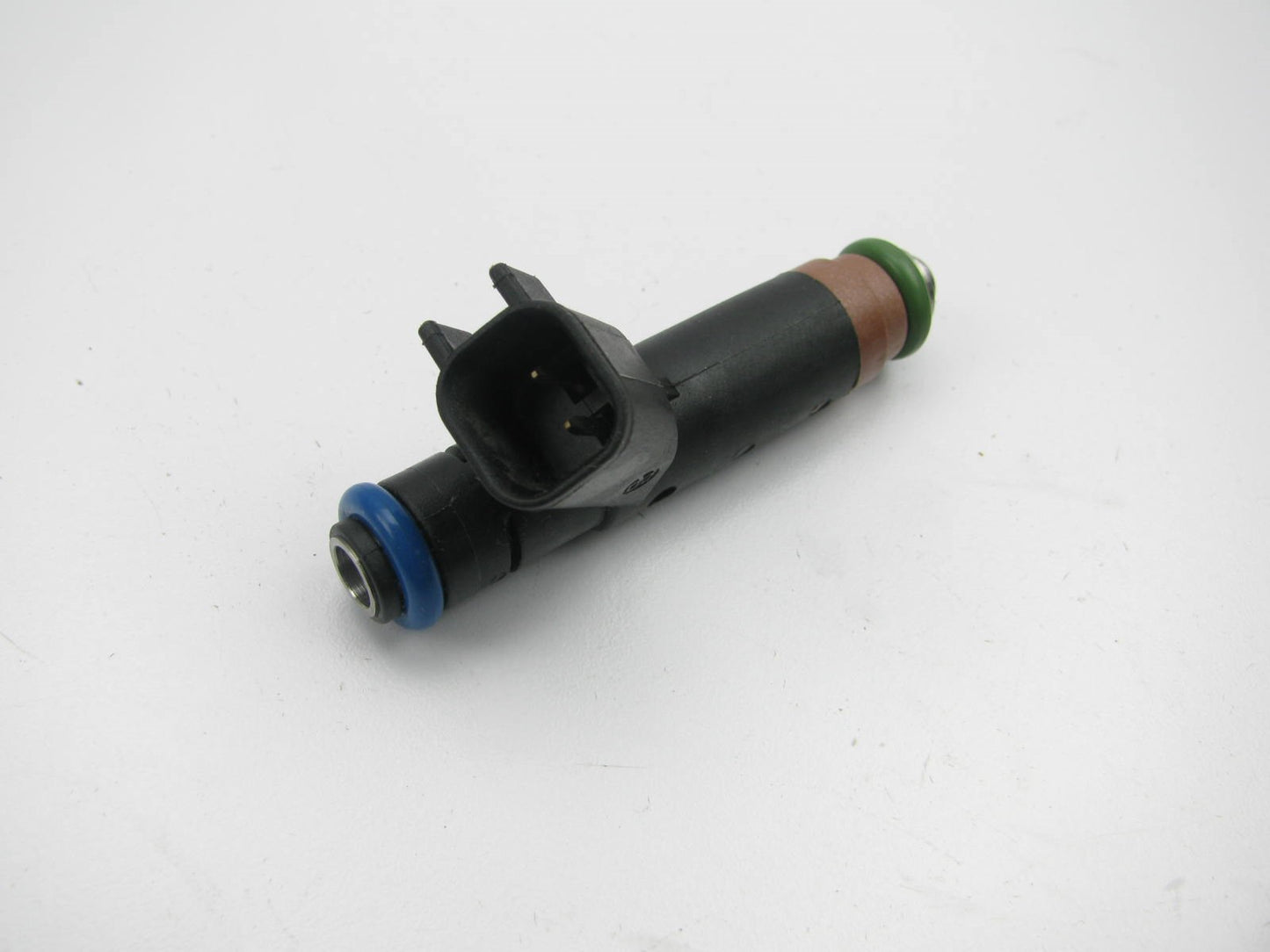(1) NEW - OUT OF BOX - OEM Ford 4L8E-A4A Fuel Injector