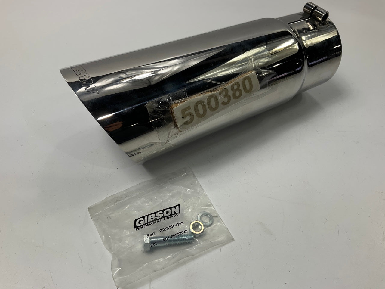 NEW UNBOXED Gibson 500380 Polished Stainless Steel Exhaust Tip, 4'' Out, 3.5'' In.