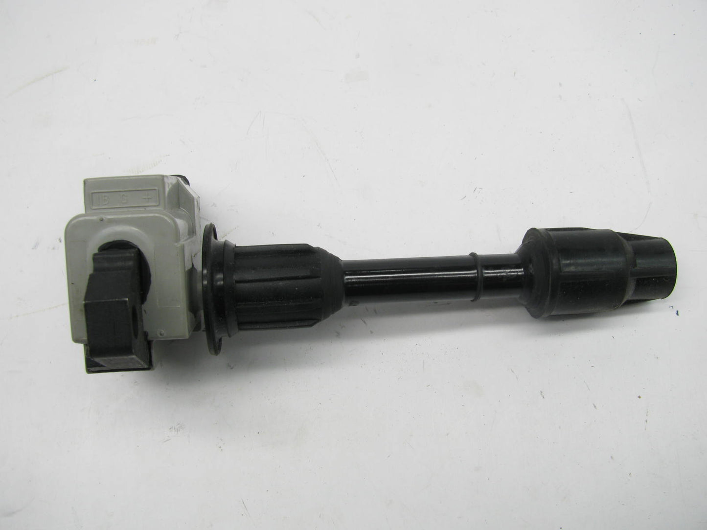 NEW - OUT OF BOX 50133 Ignition Coil For 2001-2001 Nissan 3.3L 3.5L-V6