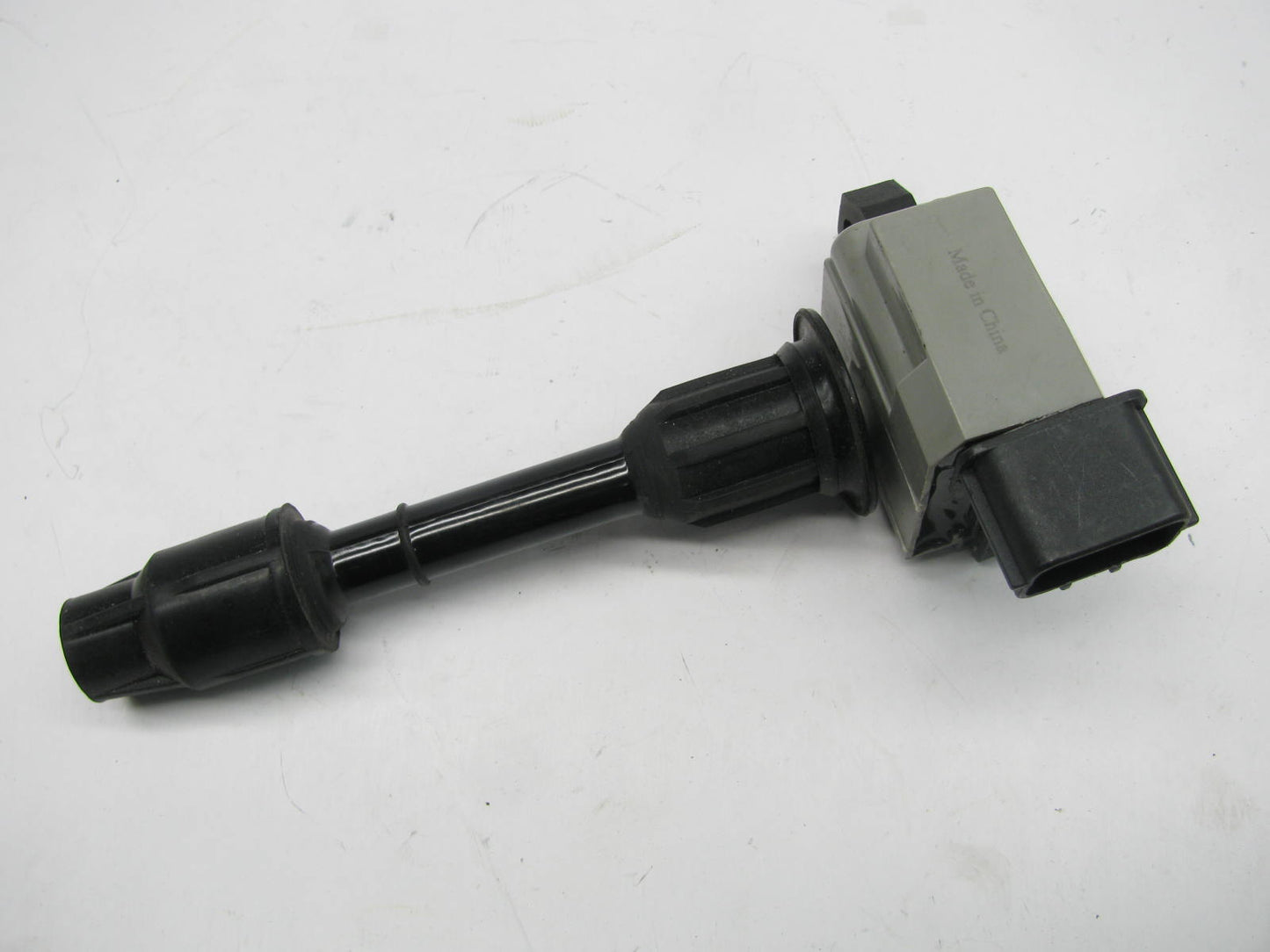 NEW - OUT OF BOX 50133 Ignition Coil For 2001-2001 Nissan 3.3L 3.5L-V6