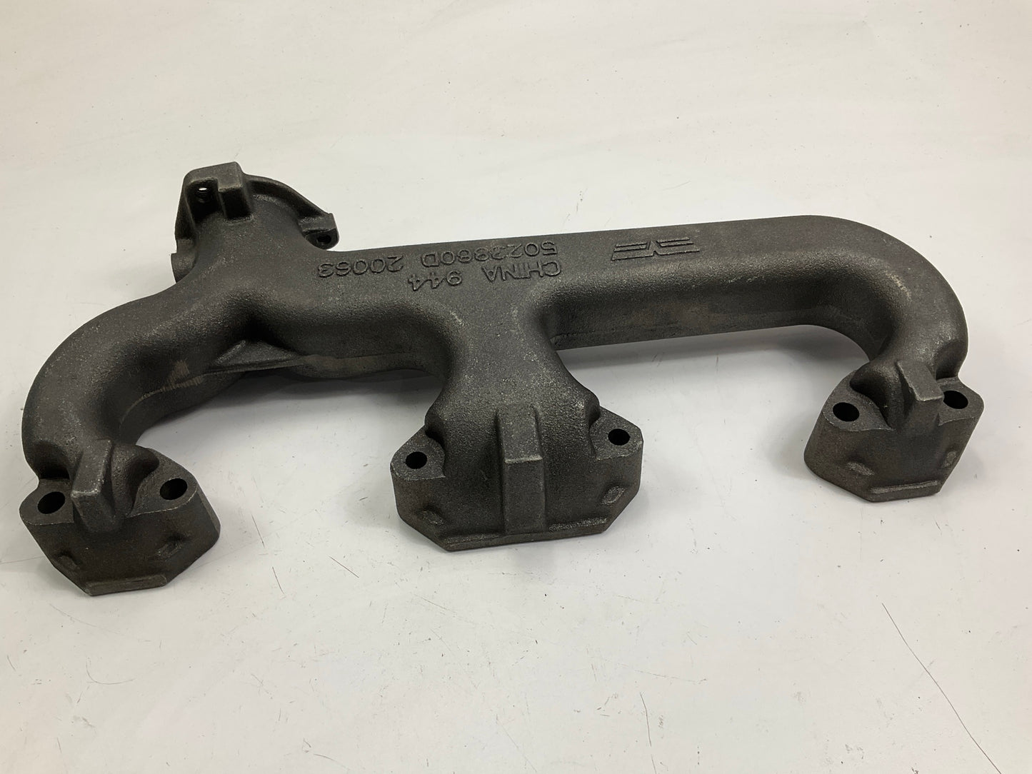 NEW - OUT OF BOX Dorman 674-860 Left Exhaust Manifold (Manifold Only As Shown)