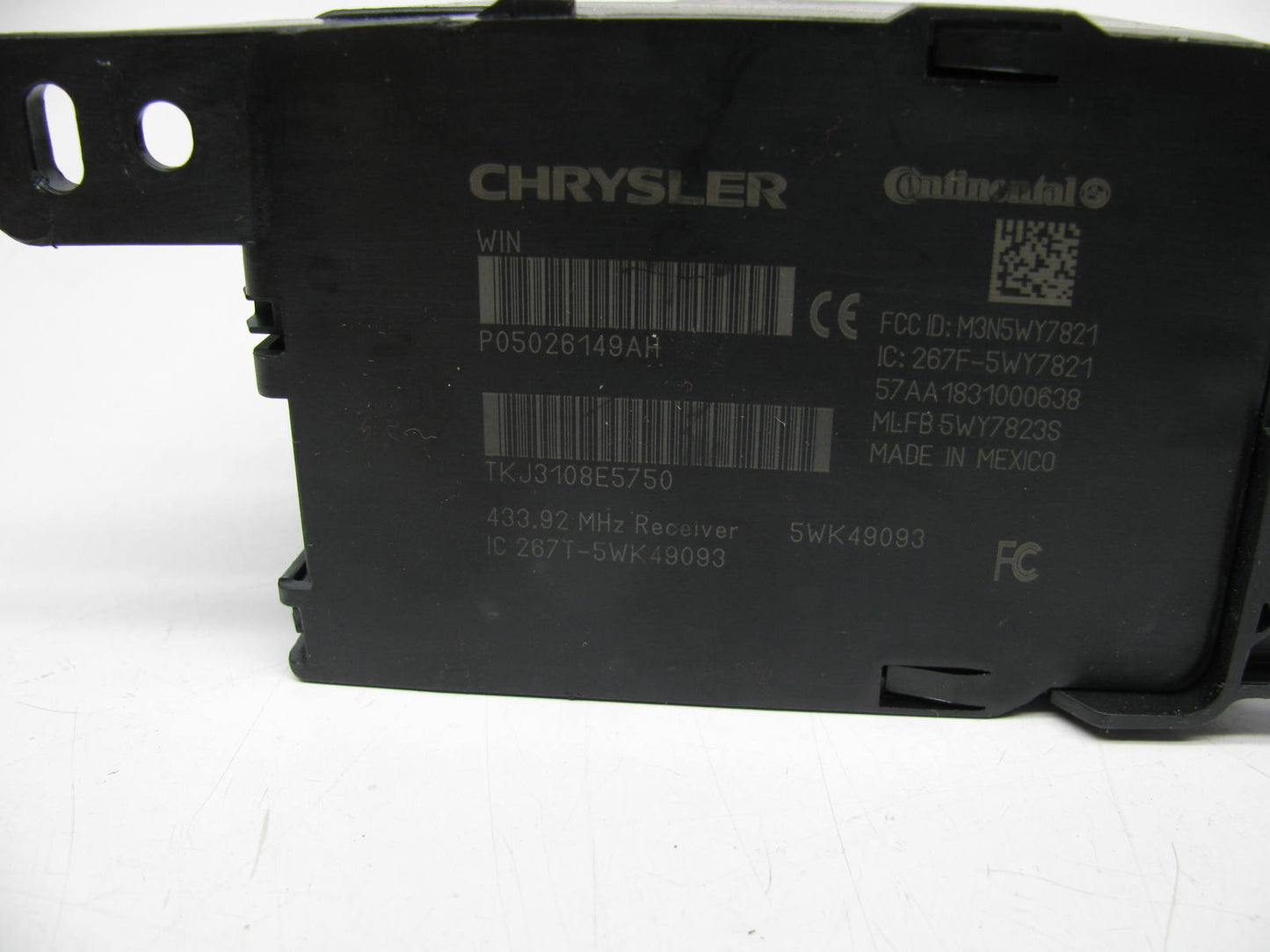 NEW - OUT OF BOX - OEM  5026149AH Wireless Ignition Node Receiver For MOPAR