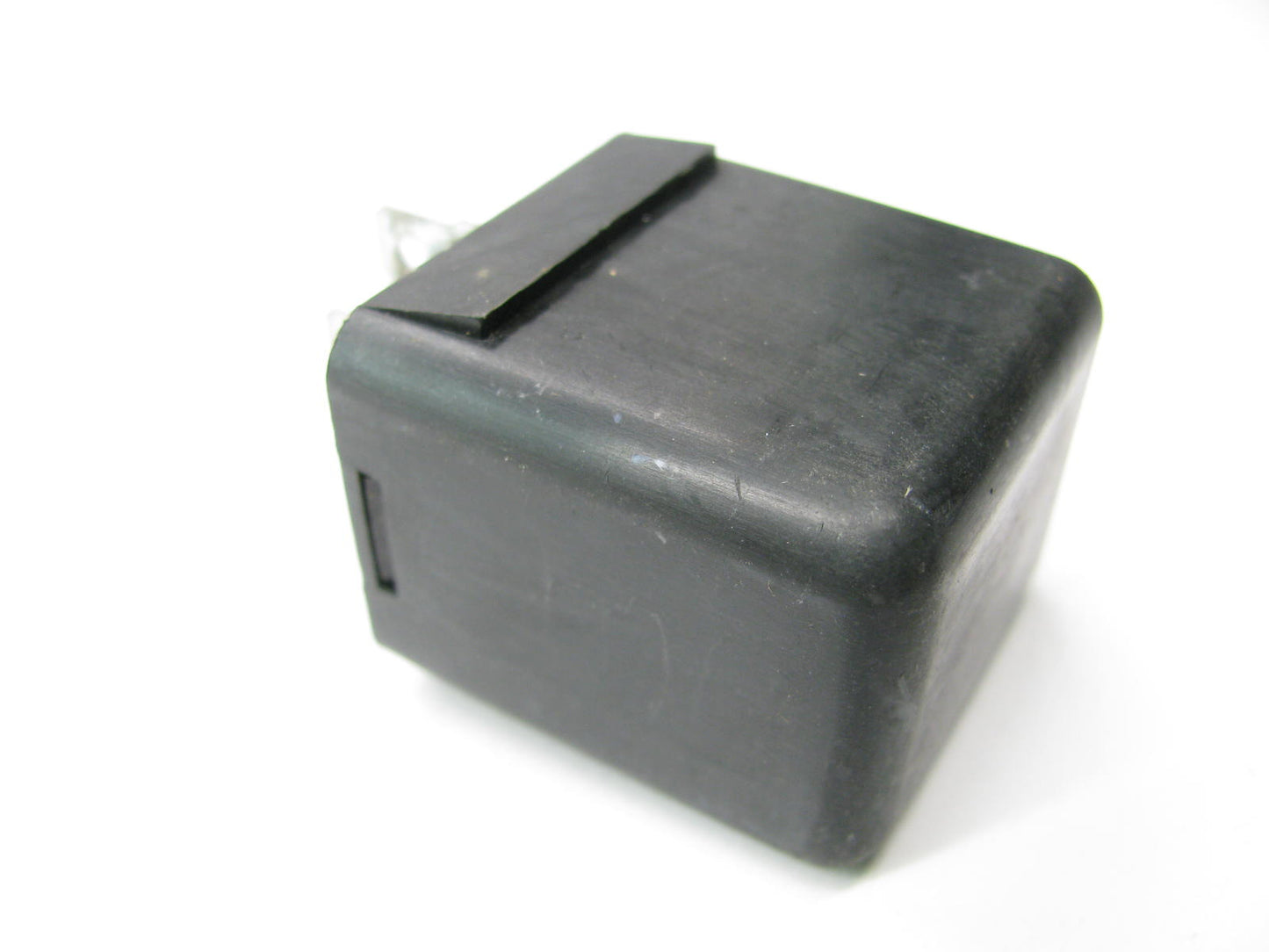 NEW - OUT OF BOX OEM GENIUNE IHC 505457C1 Horn Relay For International 9600