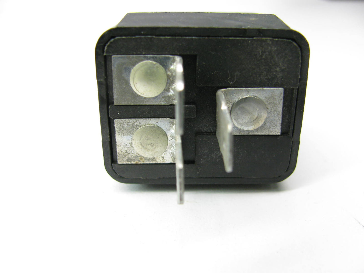 NEW - OUT OF BOX OEM GENIUNE IHC 505457C1 Horn Relay For International 9600
