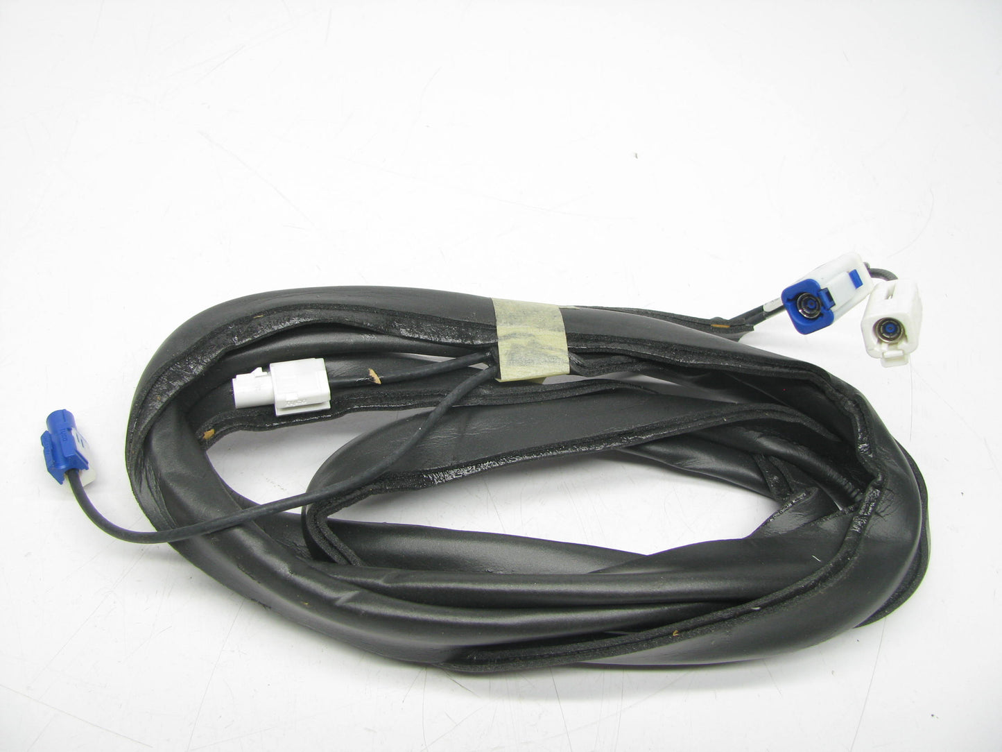 NEW - UNBOXED OEM E5066207AB Satellite Antenna Receiver Cable For 05-06 Sebring