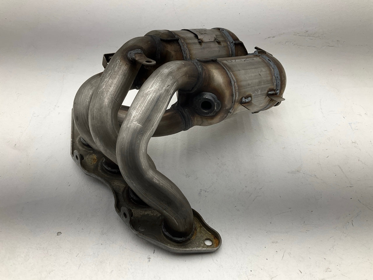NEW UNBOXED, Magnaflow 50715 Direct Fit EPA Catalytic Converter Exhaust Manifold