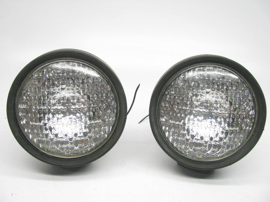 (2) New UNBOXED Peterson Manufacturing  PAR36 Rubber Tractor Aux Lamps Lights