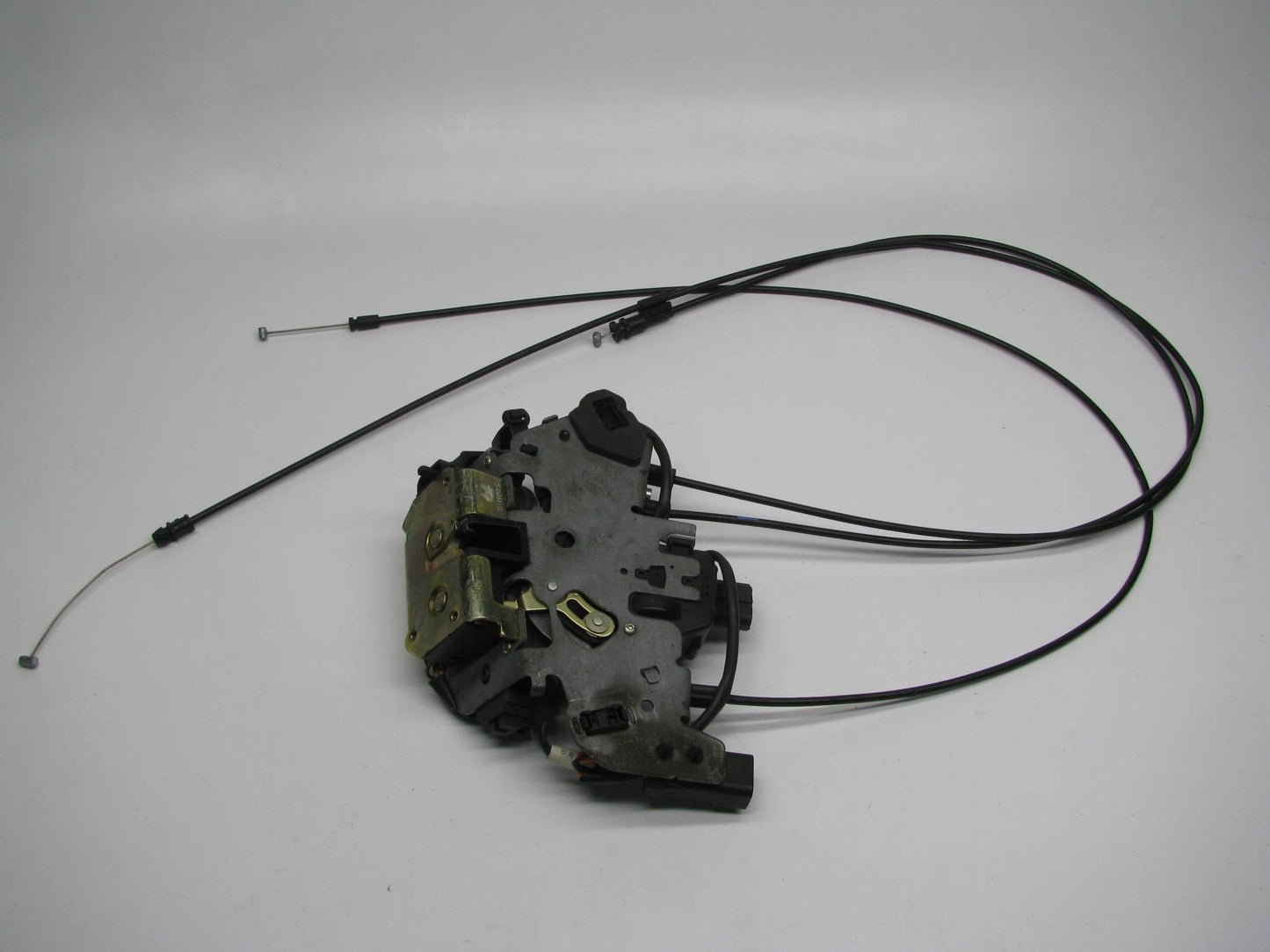 NEW UNBOXED OEM For Chrysler 5093404AD Right Sliding Door Lock Latch