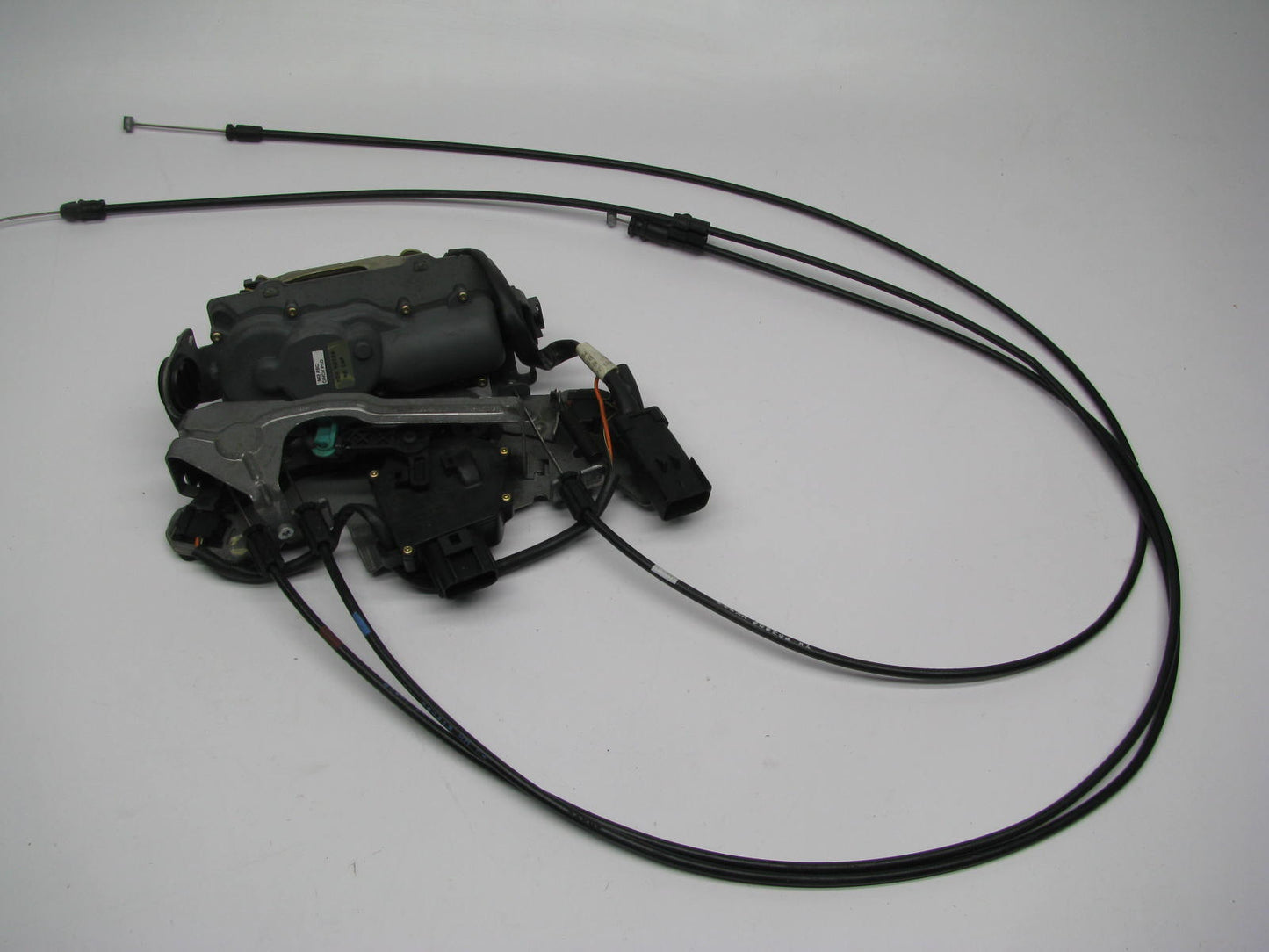 NEW UNBOXED OEM For Chrysler 5093404AD Right Sliding Door Lock Latch