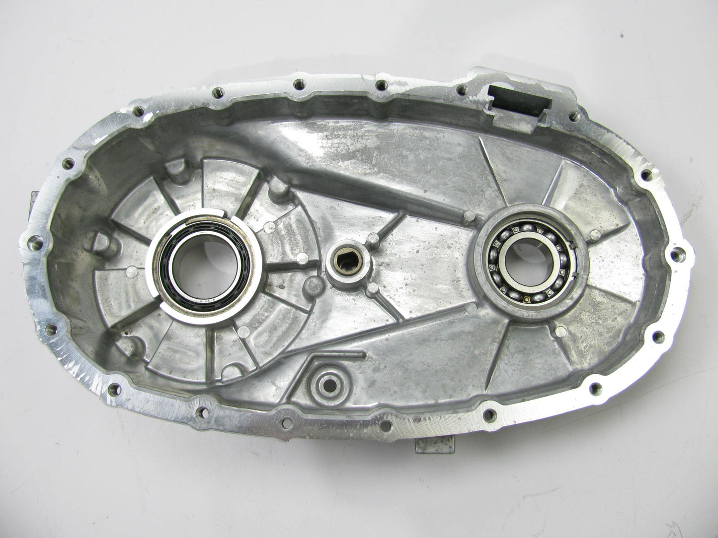 NEW OUT OF BOX - OEM 5103261AB Front Transfer Case Cover For 2004-2007 Durango